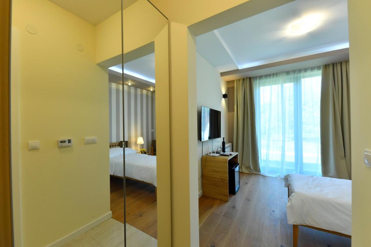 Villa Luxury Rooms - Wine Resort Smederevo Exteriör bild
