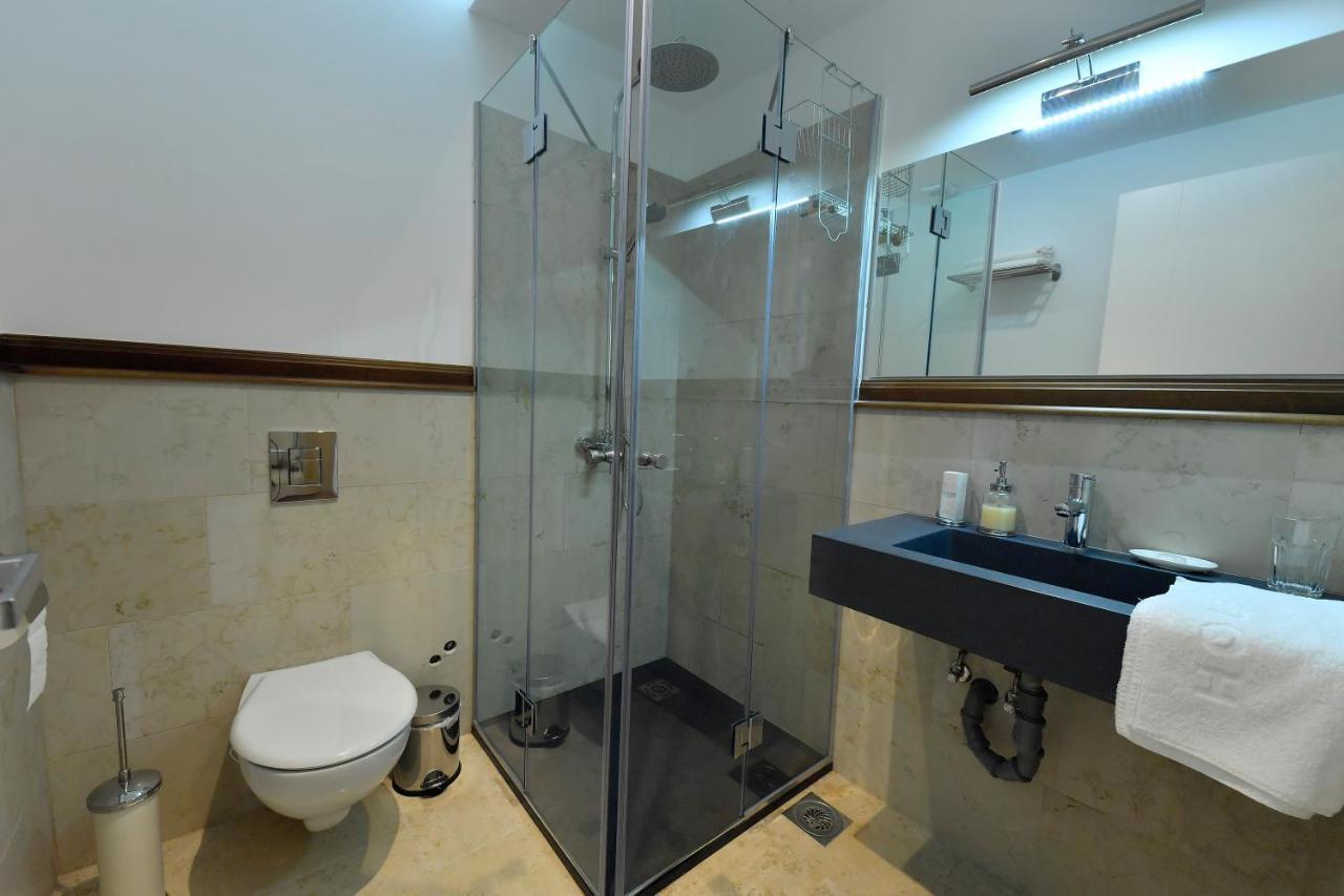 Villa Luxury Rooms - Wine Resort Smederevo Exteriör bild